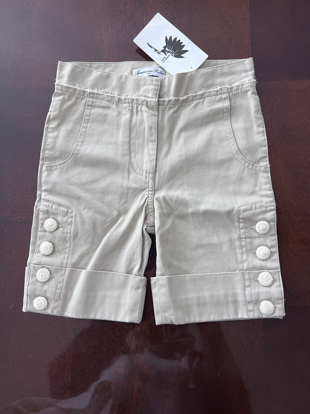 American Retro Beige Size 4A Girls Shorts with Beautiful Detail